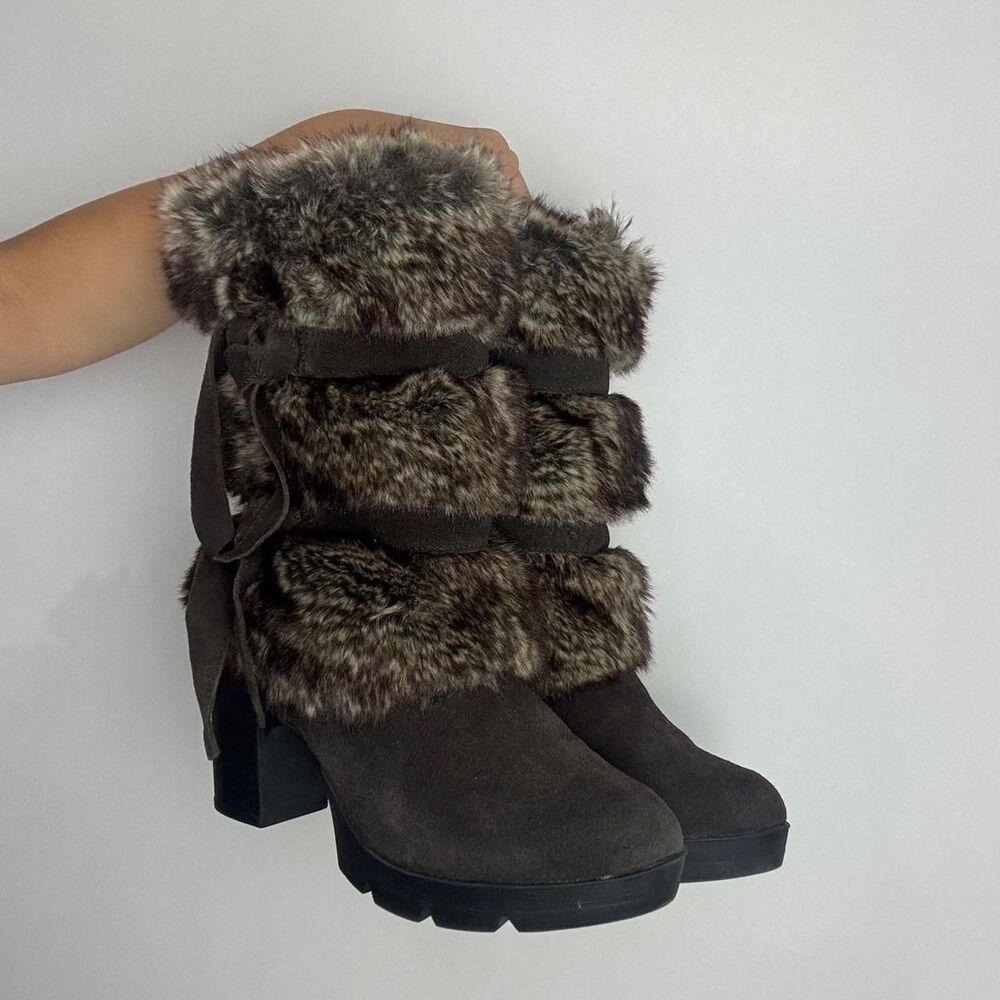 Bearpaw Women's Brown Boots